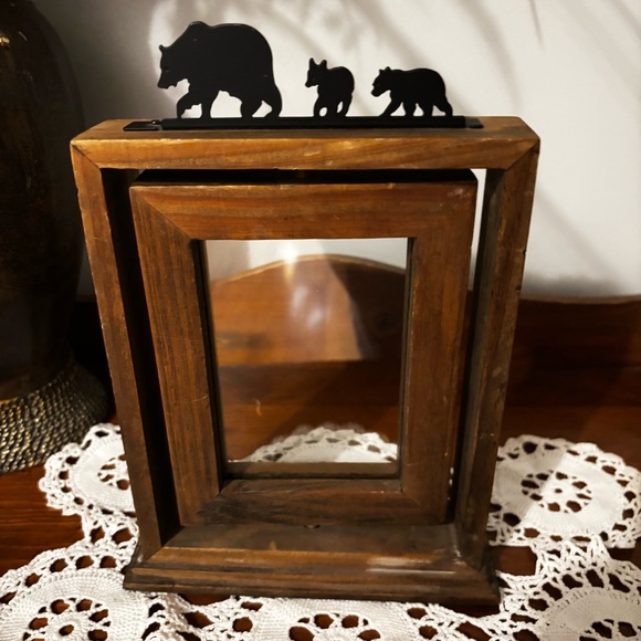 Vintage Swivel Photo Frame withh Iron Black Bears 3.5x5” Weathered Wood Rustic - Picture 2 of 10